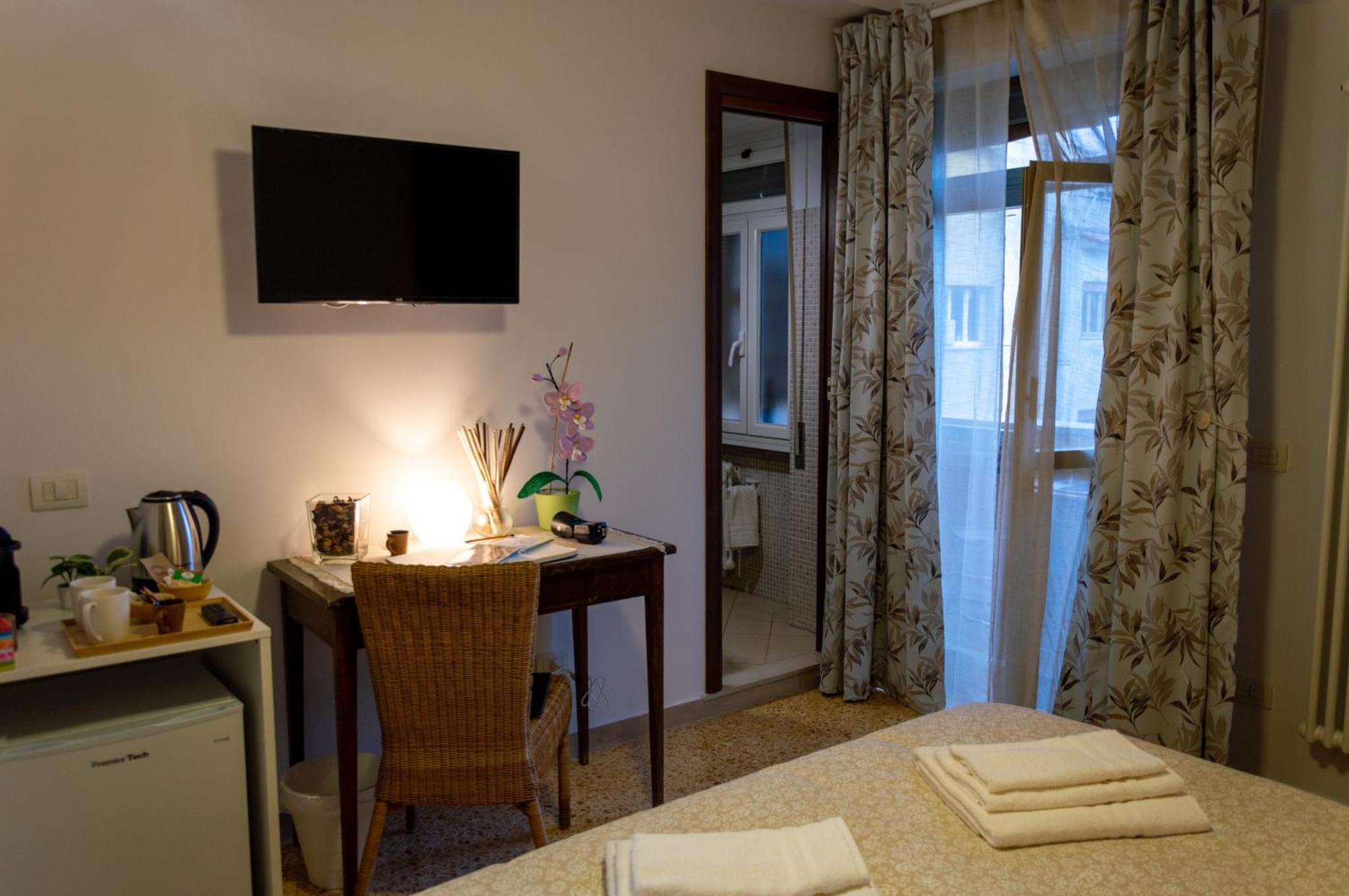 Testaccio Xix-Xxv Bed And Breakfast Rome Exterior photo